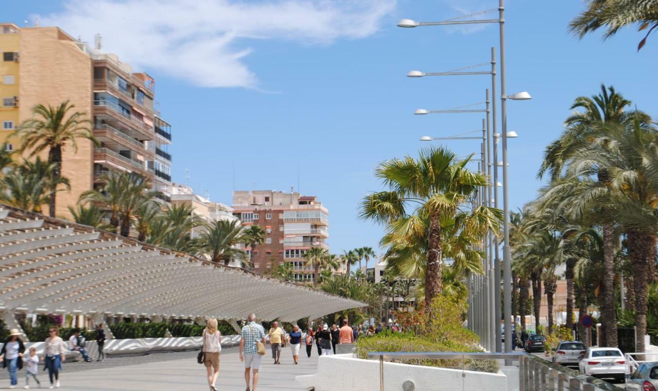 Casablanca Penthouse Apartment With Private Roof Terrace 70M2 Torrevieja Dış mekan fotoğraf